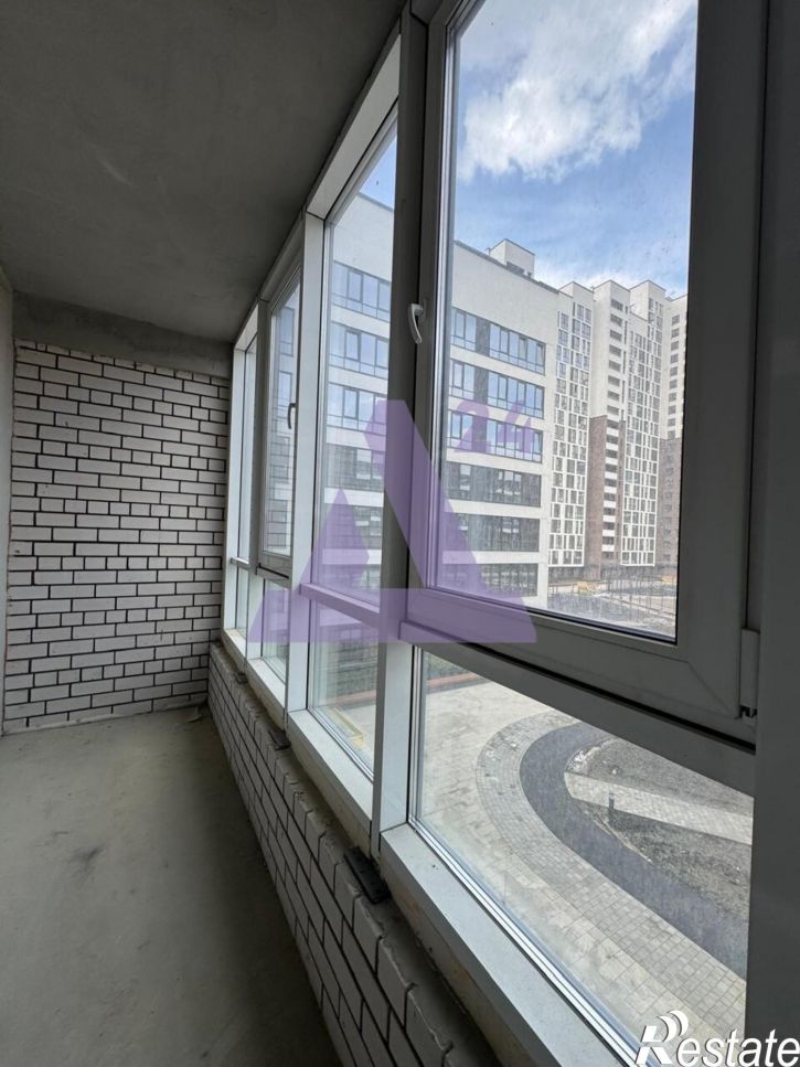 3-комн квартира проспект Строителей, дом 18А