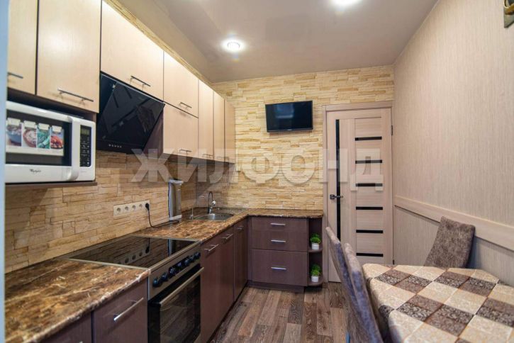 2-комн квартира Гущина улица, д.154