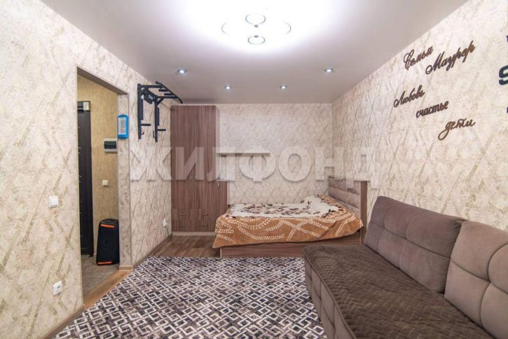 2-комн квартира Гущина улица, д.154