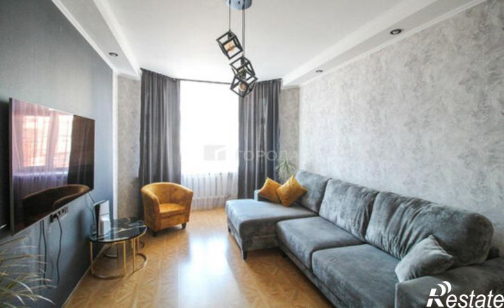 3-комн квартира пр-кт Строителей, 21,  д. 21