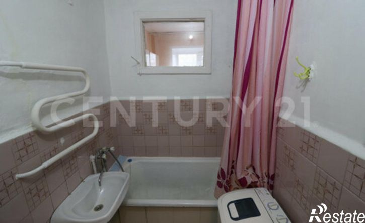 2-комн квартира улица Германа Титова, 10,  д. 10