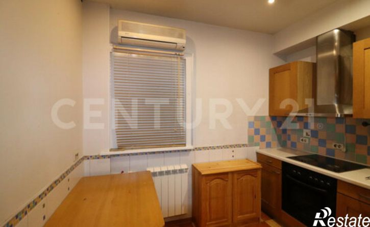 3-комн квартира улица Антона Петрова, 223,  д. 223