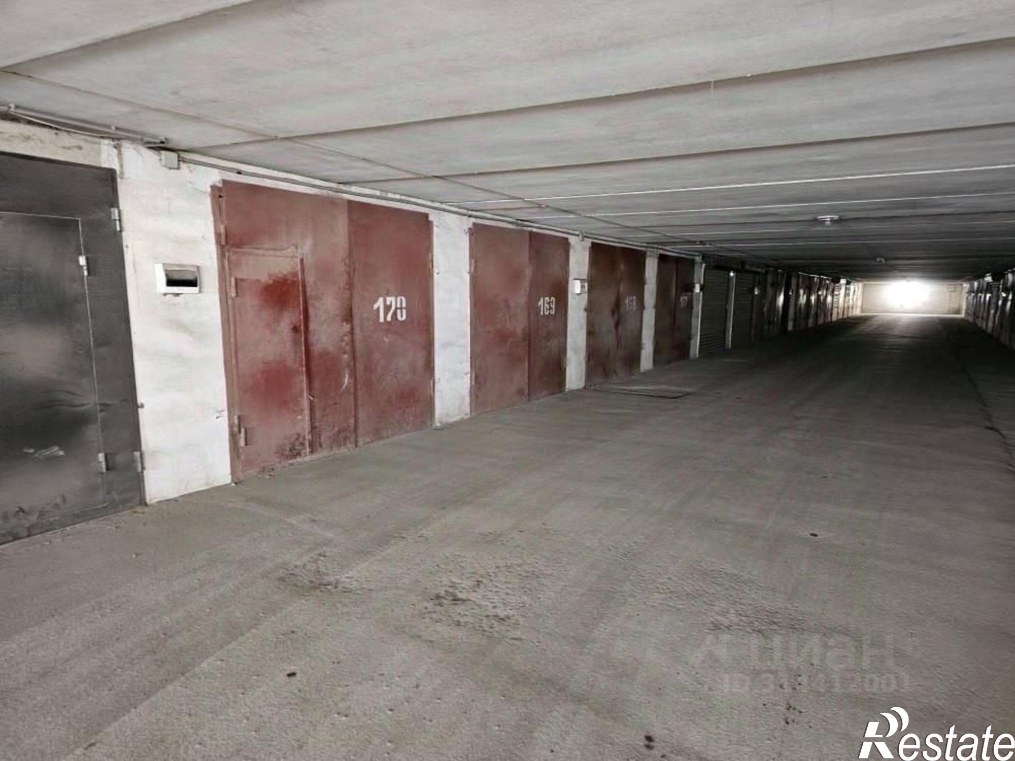 Сдать гараж, место в паркинге за 8 001 рублей на ул Сиреневая, 27