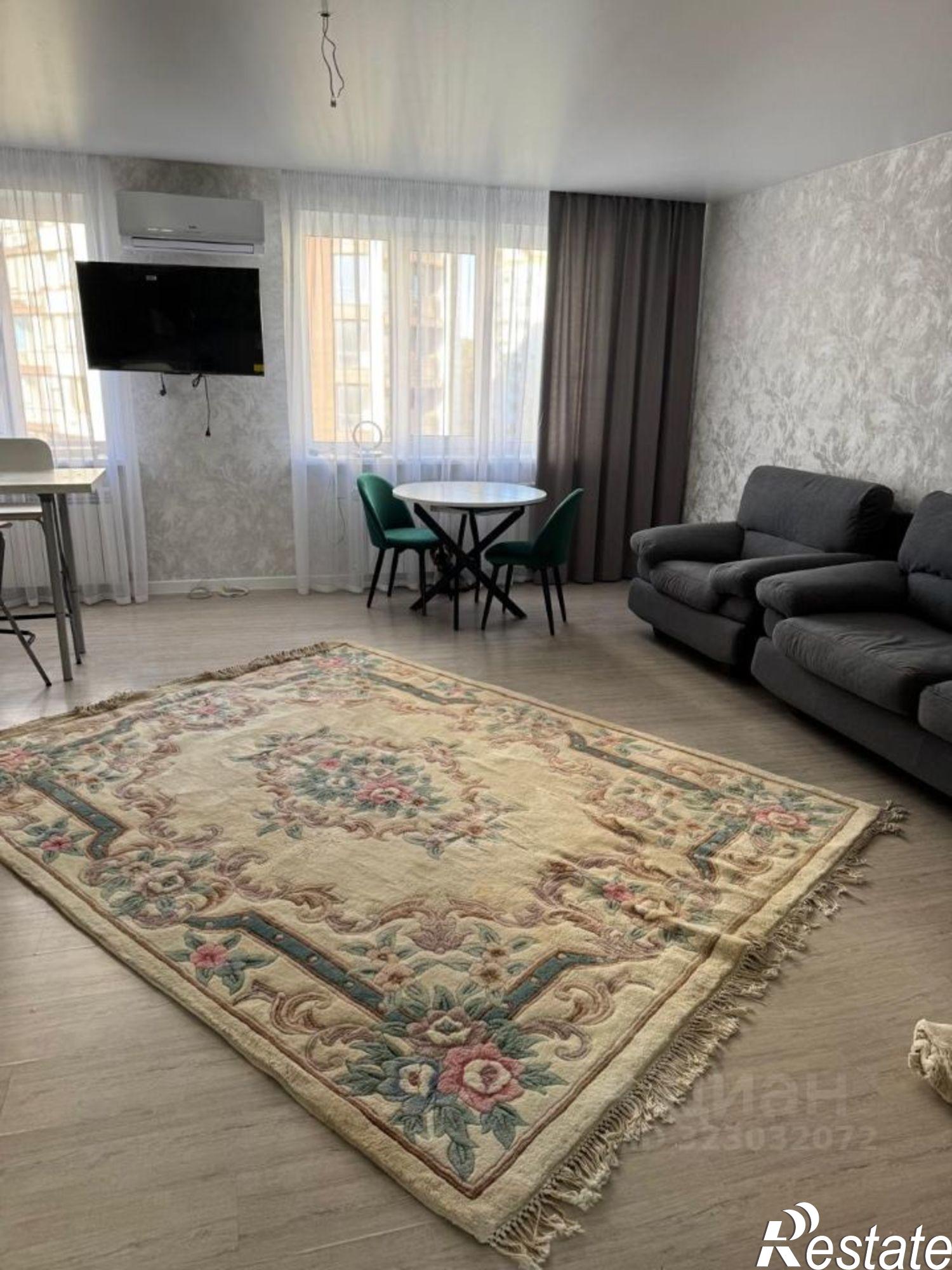 Сдать квартиру за 45 000 рублей на Змеиногорский тракт, 104м/5