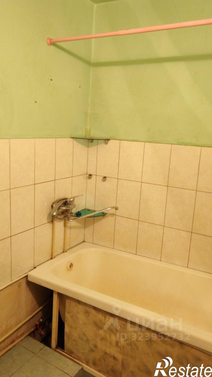 2-комн квартира улица Георгия Исакова, 126,  д. 126