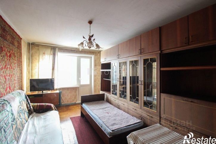 3-комн квартира улица 40 лет Октября, 2,  д. 2