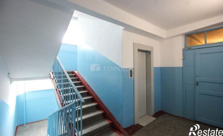 3-комн квартира улица 40 лет Октября, 2,  д. 2