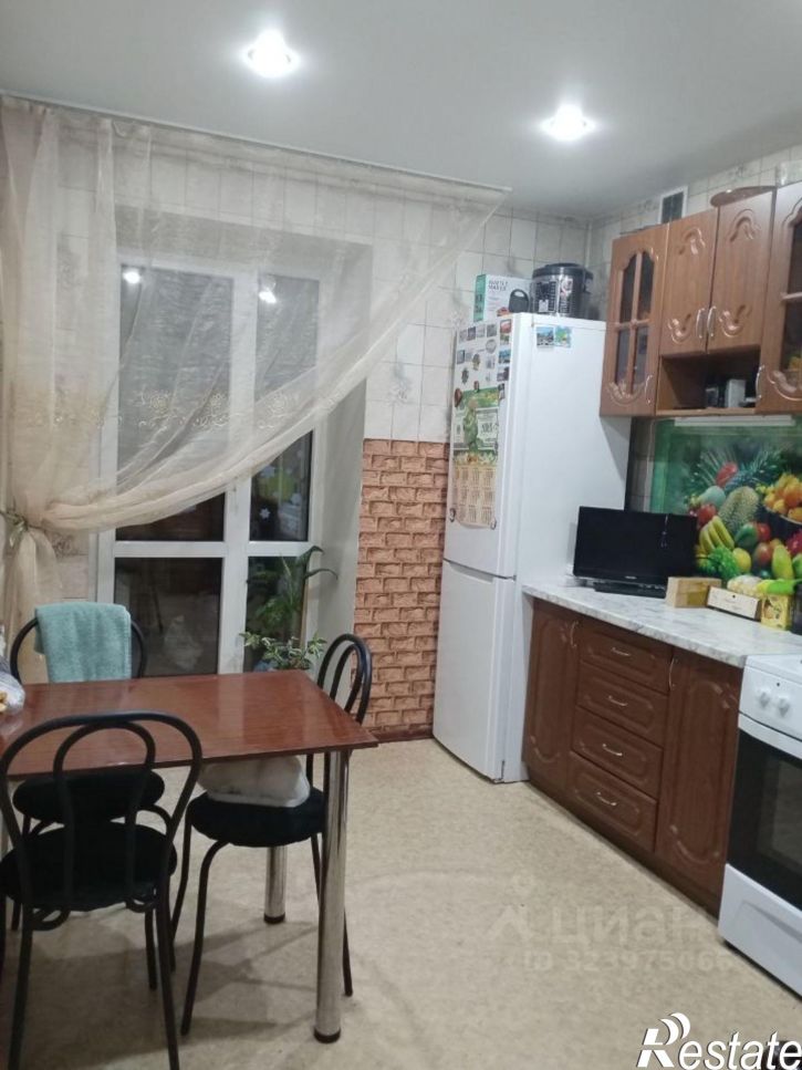 2-комн квартира улица Антона Петрова, 247,  д. 247