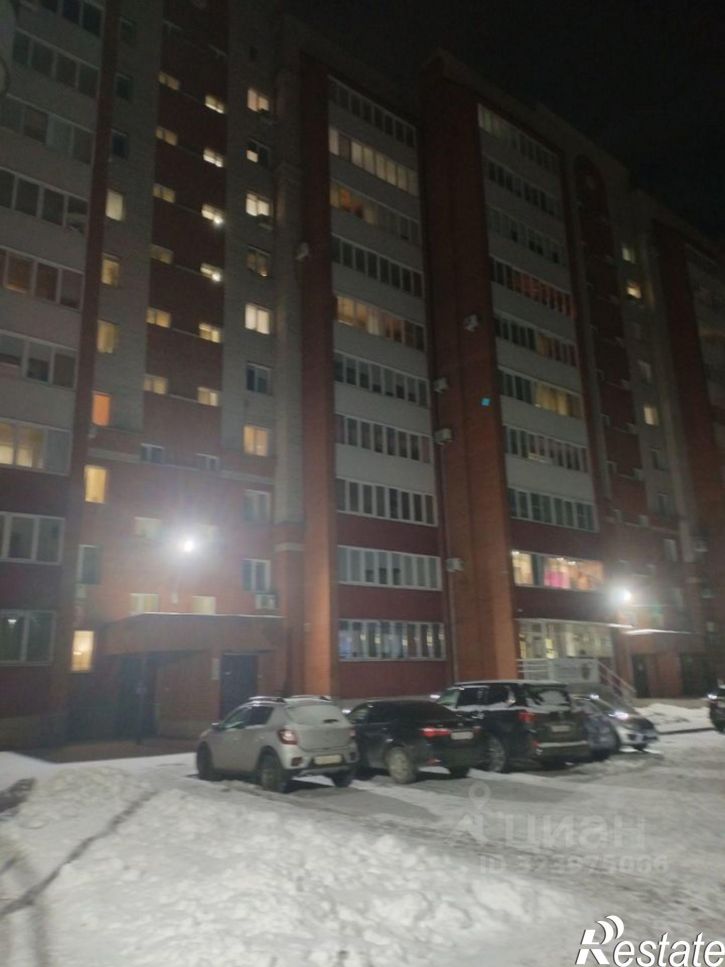 2-комн квартира улица Антона Петрова, 247,  д. 247