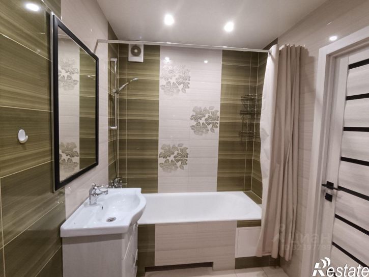 1-комн квартира улица Солнечная Поляна, 105,  д. 105