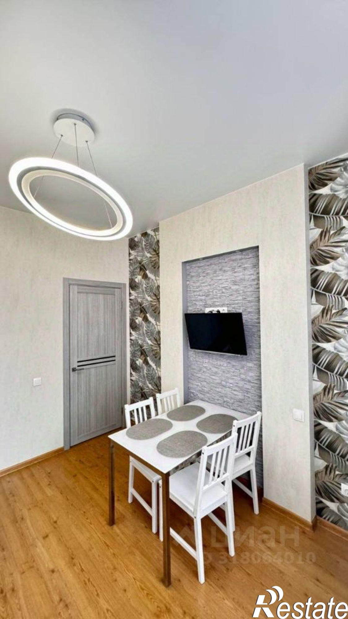 Сдать квартиру за 70 000 рублей на Социалистический пр-кт, 42