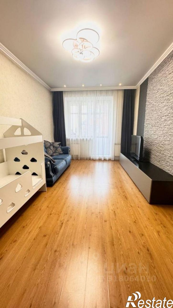 3-комн квартира Социалистический пр-кт, 42,  д. 42