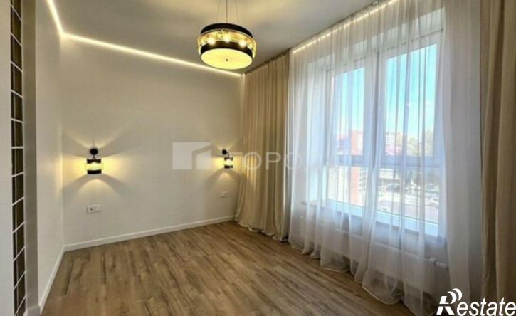 2-комн квартира проспект Строителей, 18 к1,  д. 18 к1