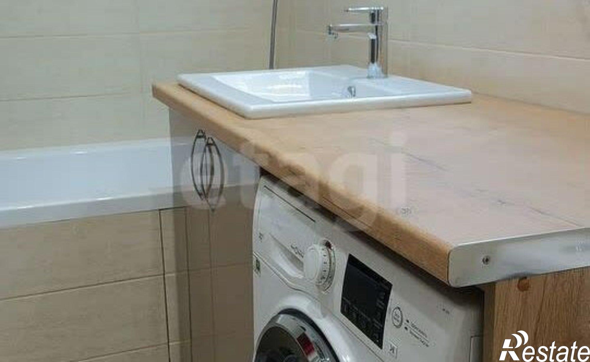 Купить квартиру за 5 800 000 рублей на улица Юрина, 204Ж