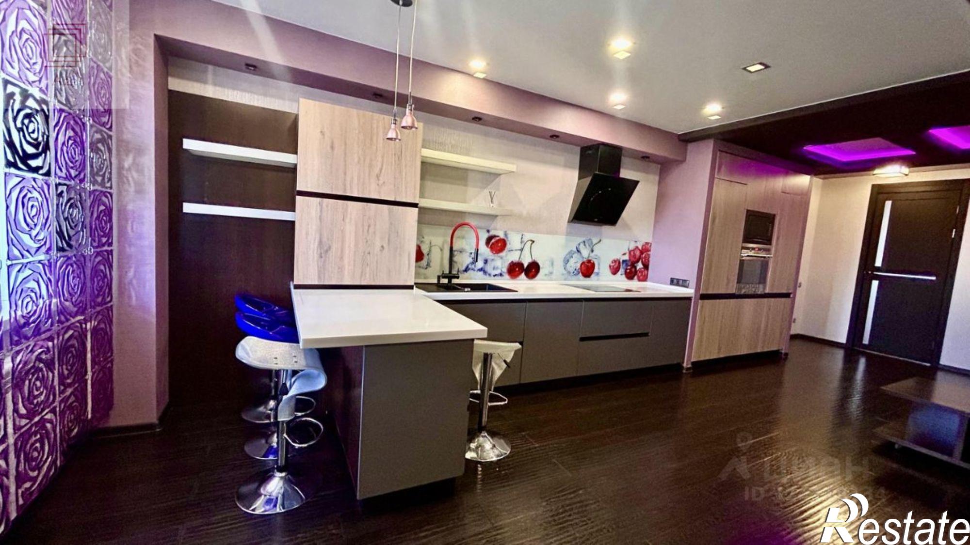 Купить квартиру за 12 850 000 рублей на улица Попова, 150