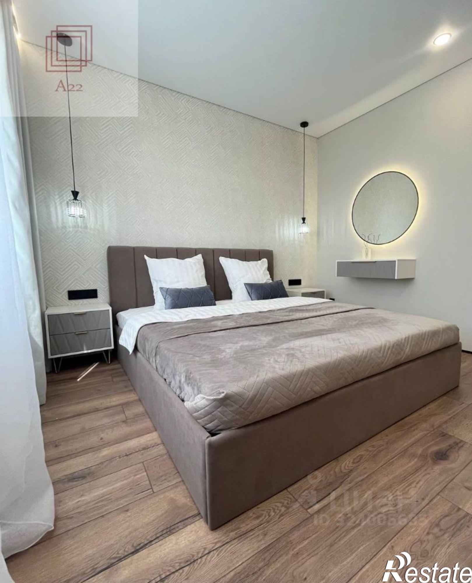 Купить квартиру за 10 000 000 рублей на ул Шумакова, 13