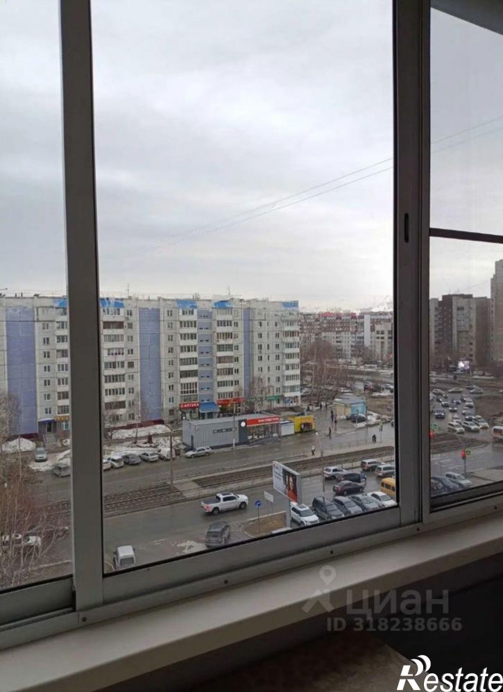 3-комн квартира ул Антона Петрова, 238,  д. 238