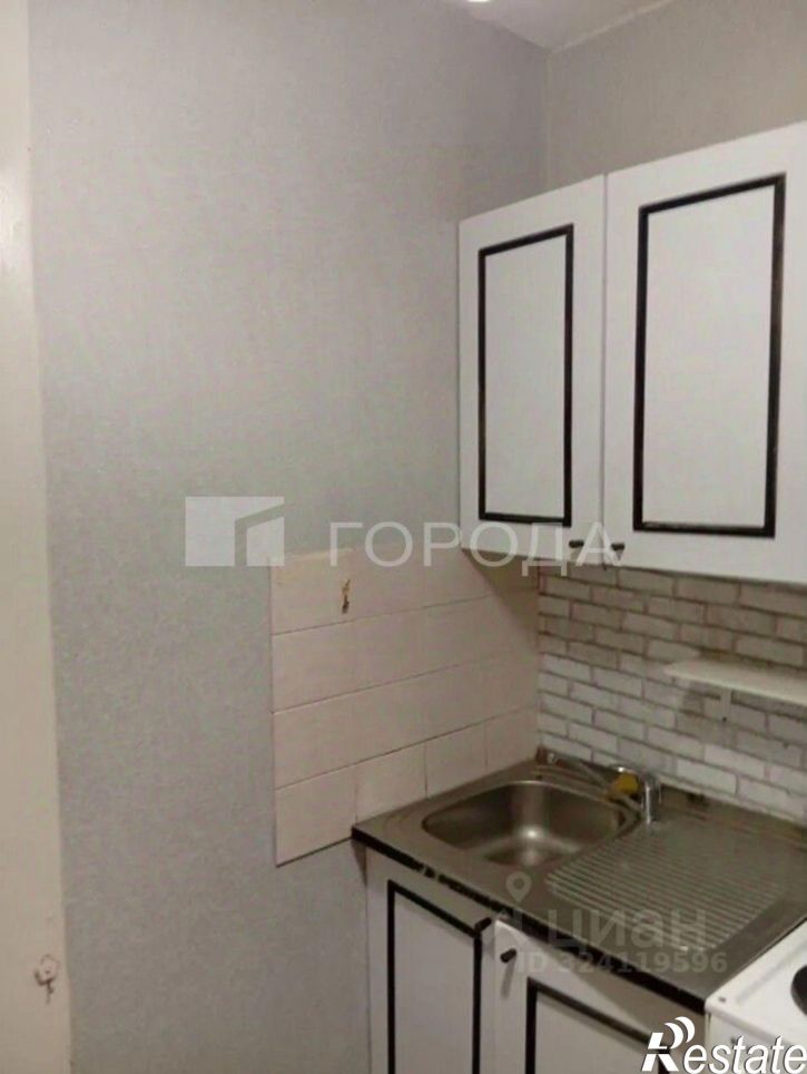 1-комн квартира улица Панфиловцев, 4,  д. 4