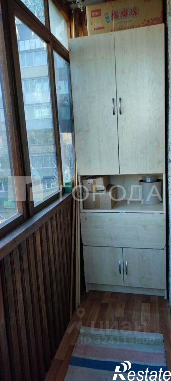 3-комн квартира улица 40 лет Октября, 2,  д. 2