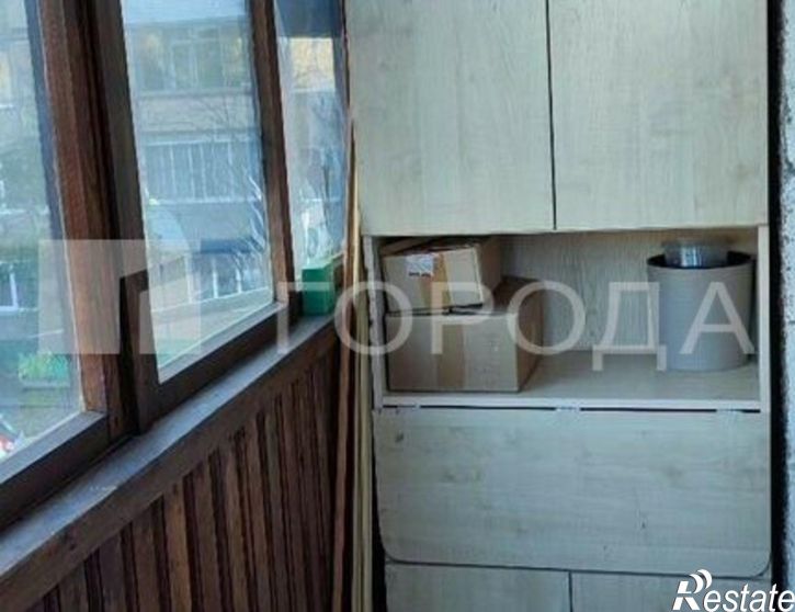 3-комн квартира ул 40 лет Октября, 2/18,  д. 2/18