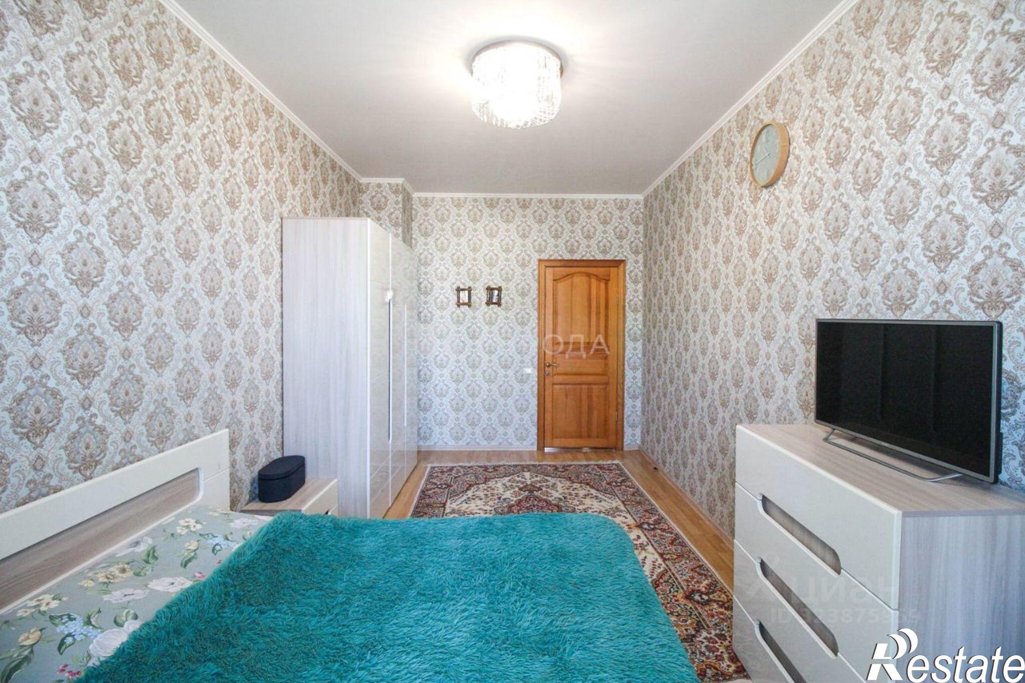 Купить квартиру за 12 800 000 рублей на проспект Строителей, 21