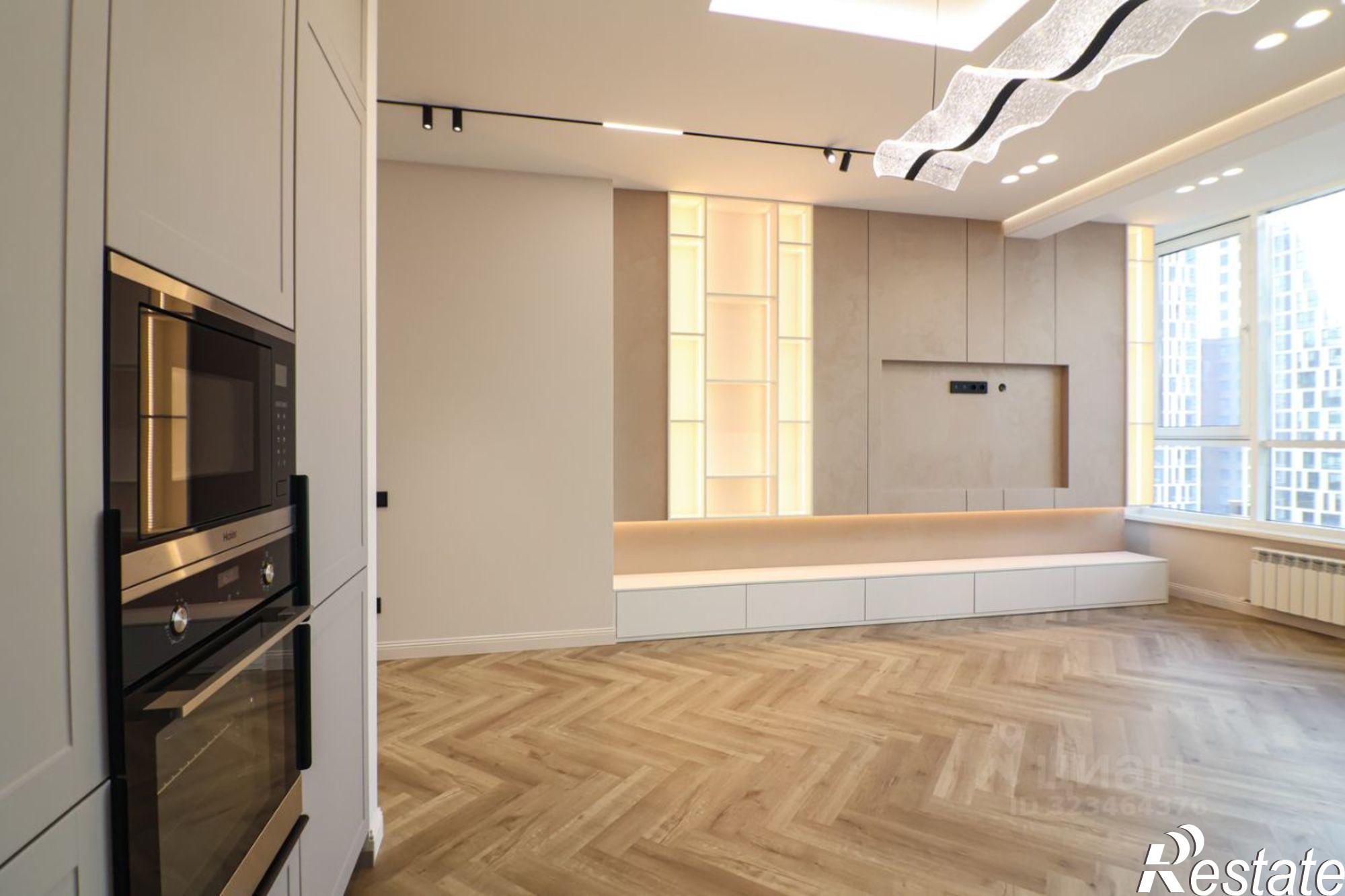 Купить квартиру за 21 900 000 рублей на пр-кт Строителей, 18 1