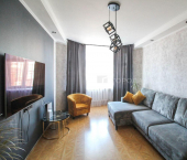 3-комн, 89кв м, этаж 3/5 проспект Строителей, 21