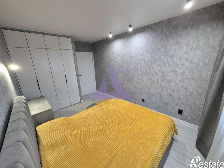 3-комн квартира улица Шумакова, дом 63