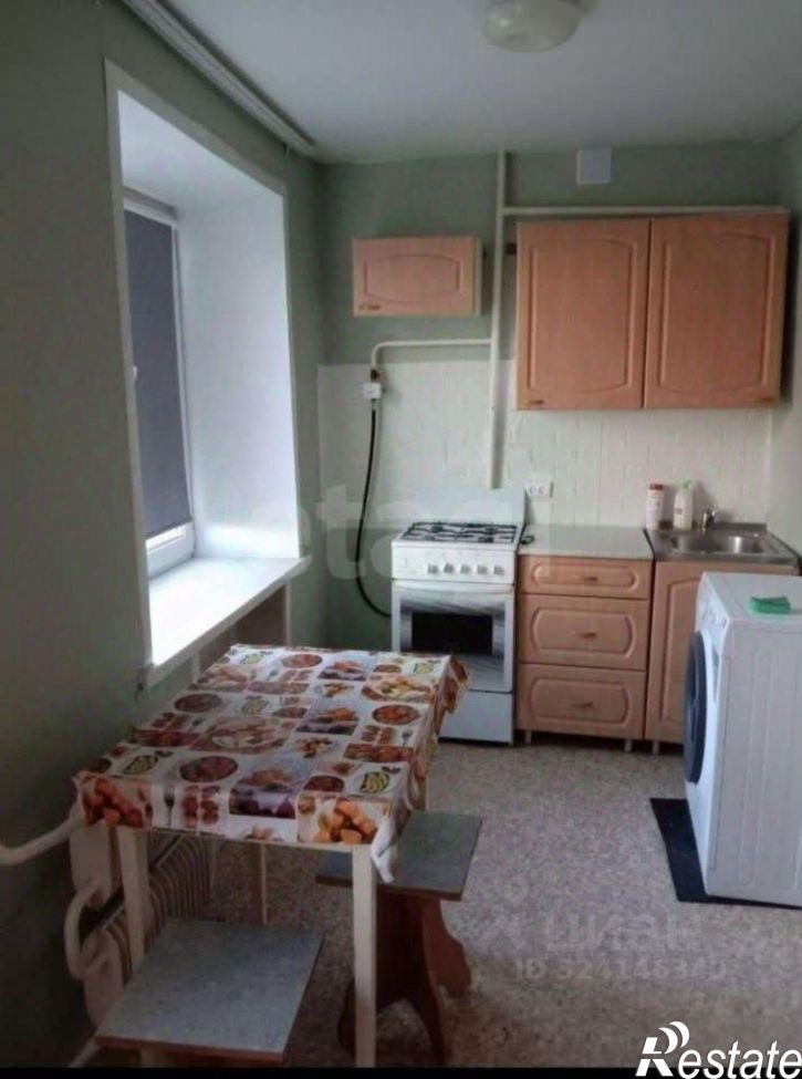 3-комн квартира Малый Прудской пер, 37,  д. 37