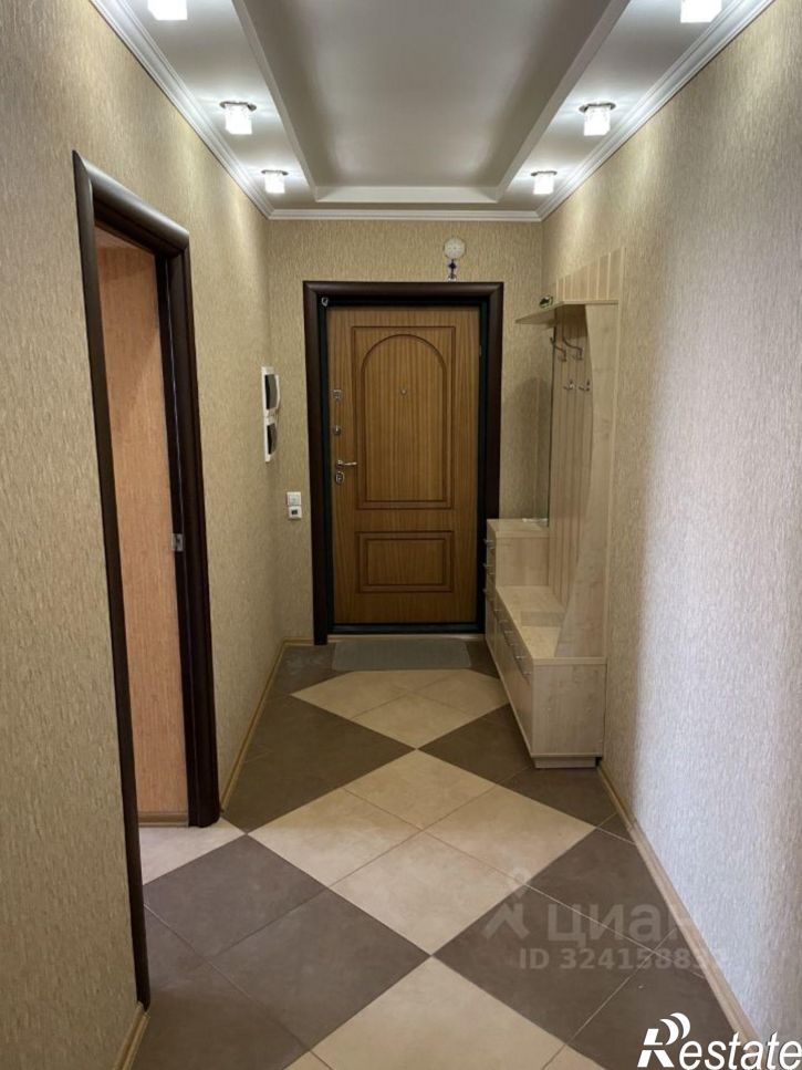 3-комн квартира ул Лазурная, 9,  д. 9