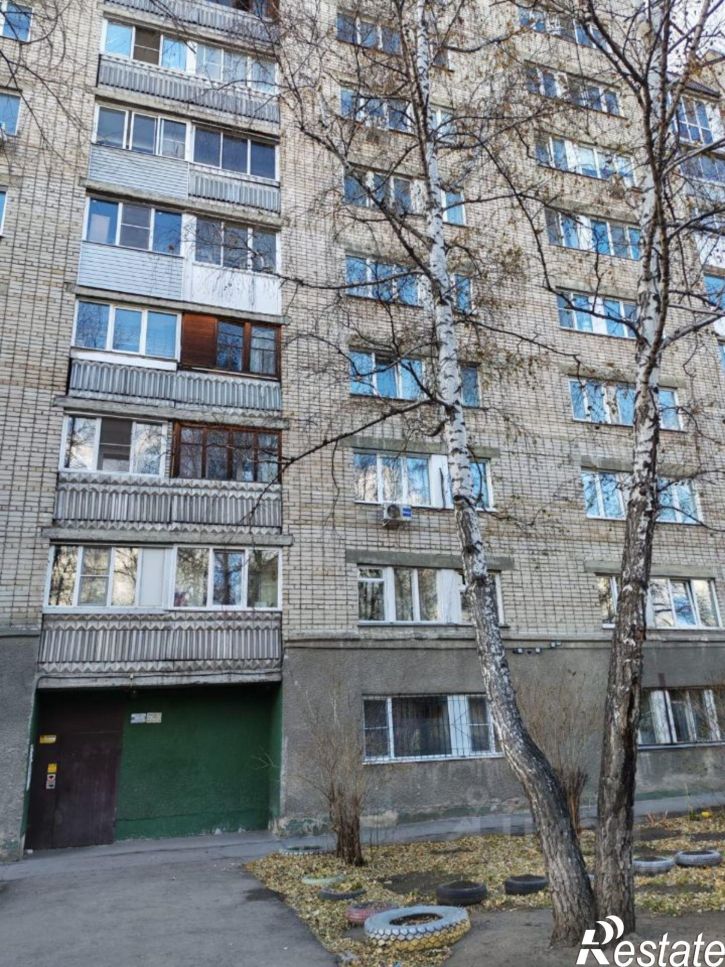 2-комн квартира улица Сухэ-Батора, 14,  д. 14