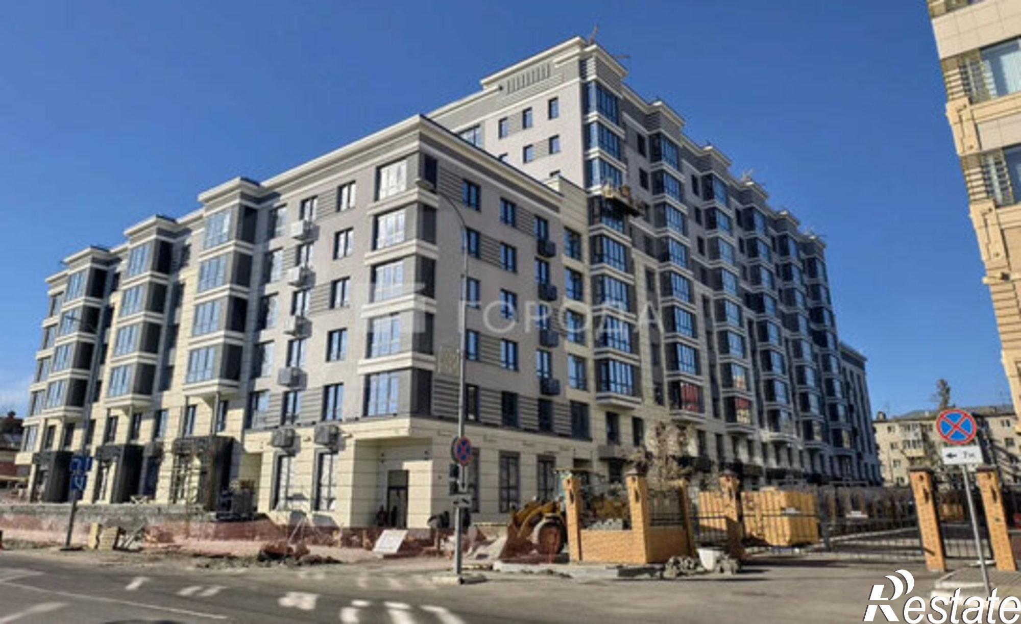 Купить квартиру за 7 800 000 рублей на улица Короленко, 65