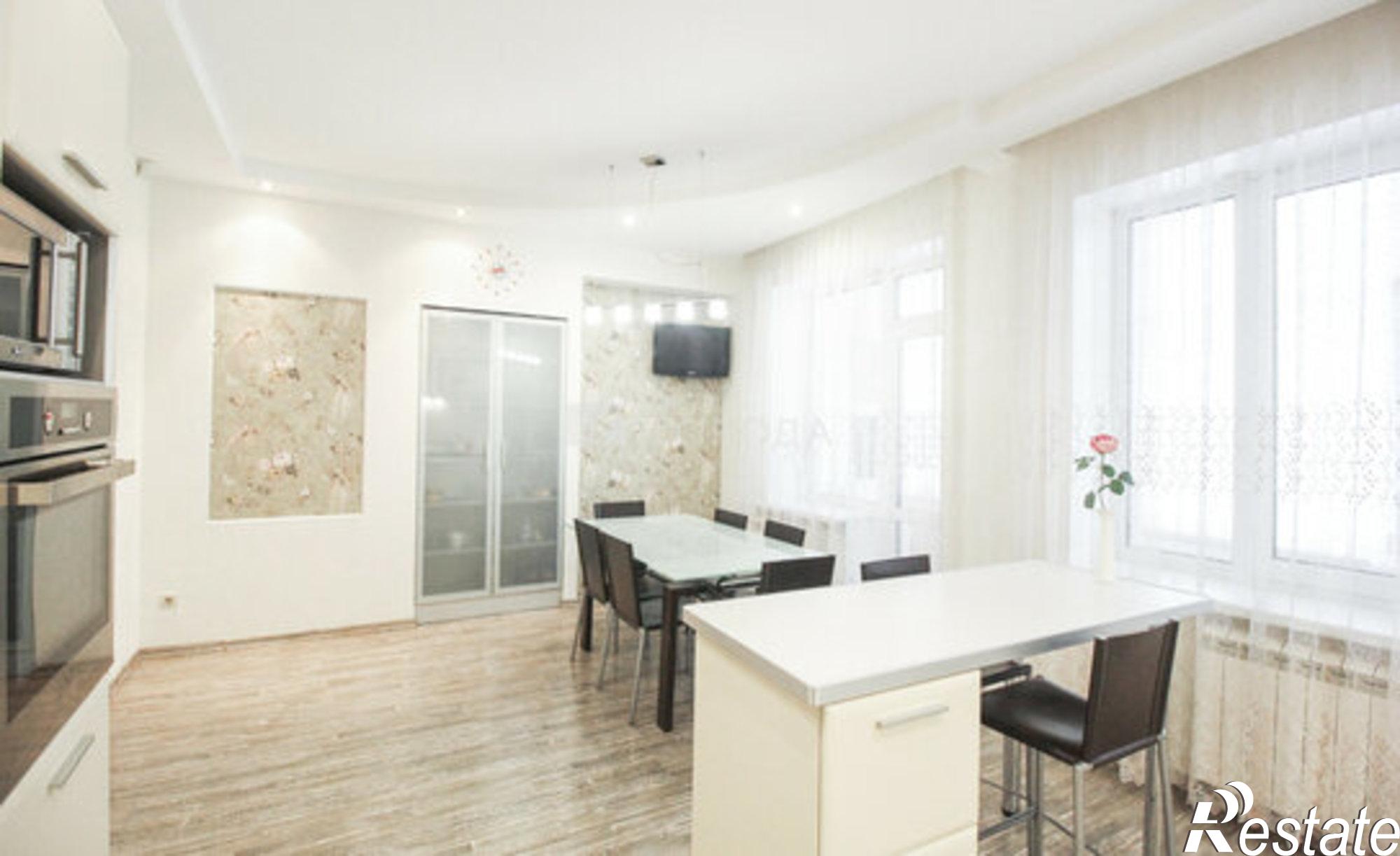 Купить квартиру за 13 700 000 рублей на ул 50 лет СССР, 25 1