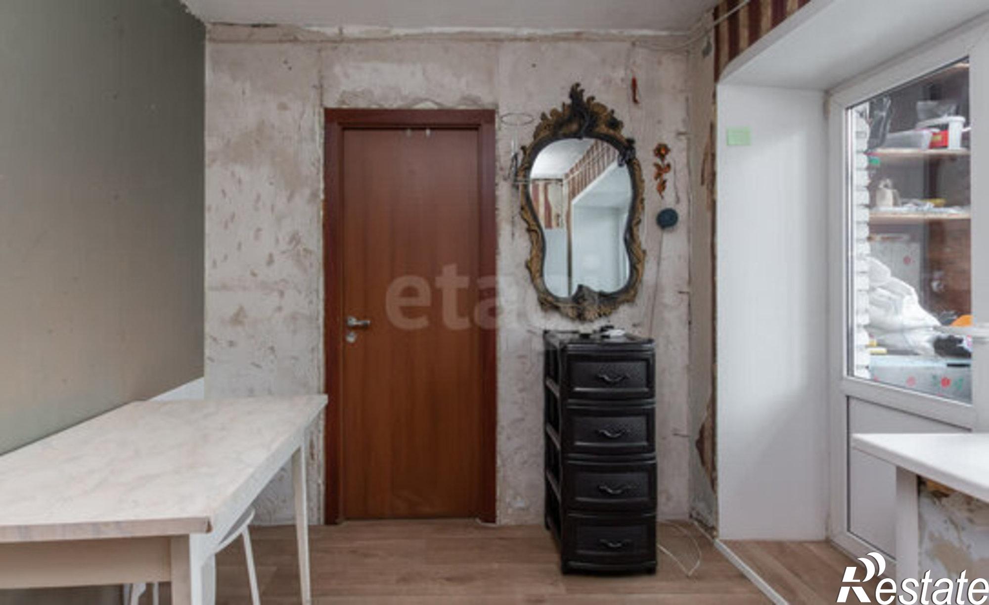 Купить квартиру за 2 000 000 рублей на ул Петра Сухова, 58