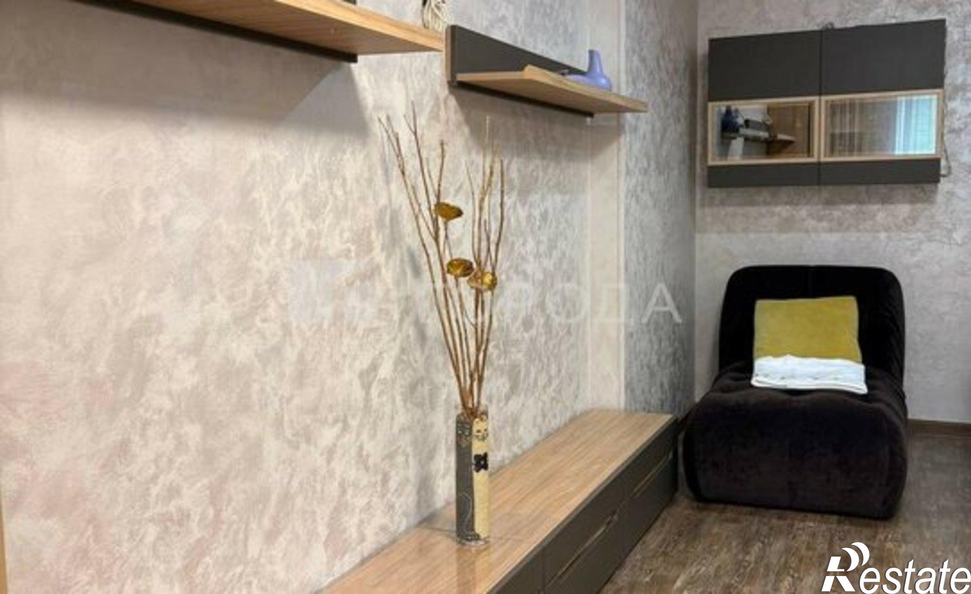 Купить квартиру за 9 990 000 рублей на проспект Калинина, 6