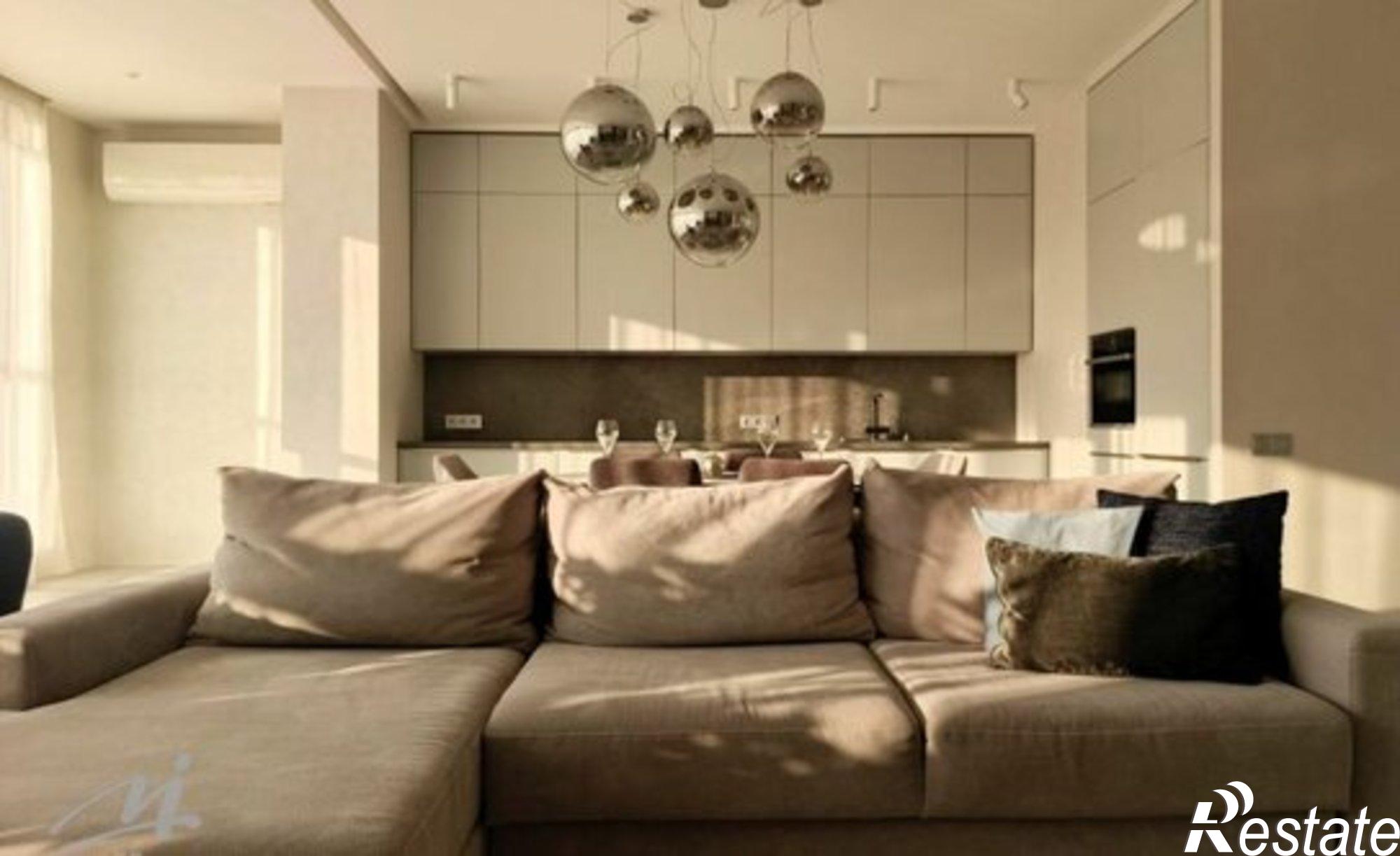 Купить квартиру за 21 000 000 рублей на ул Димитрова, 130