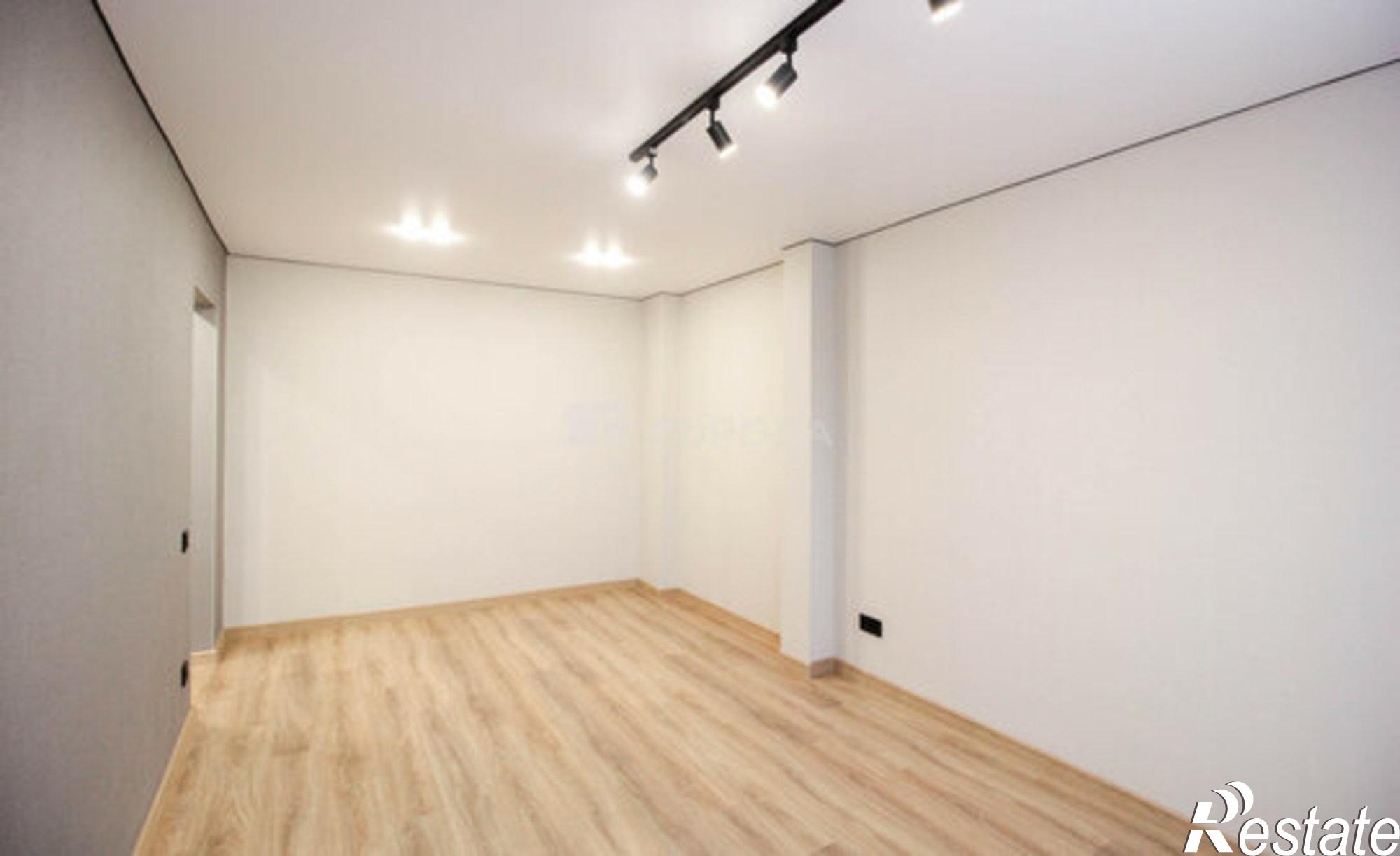 Купить квартиру за 3 790 000 рублей на ул Юрина, 206 1