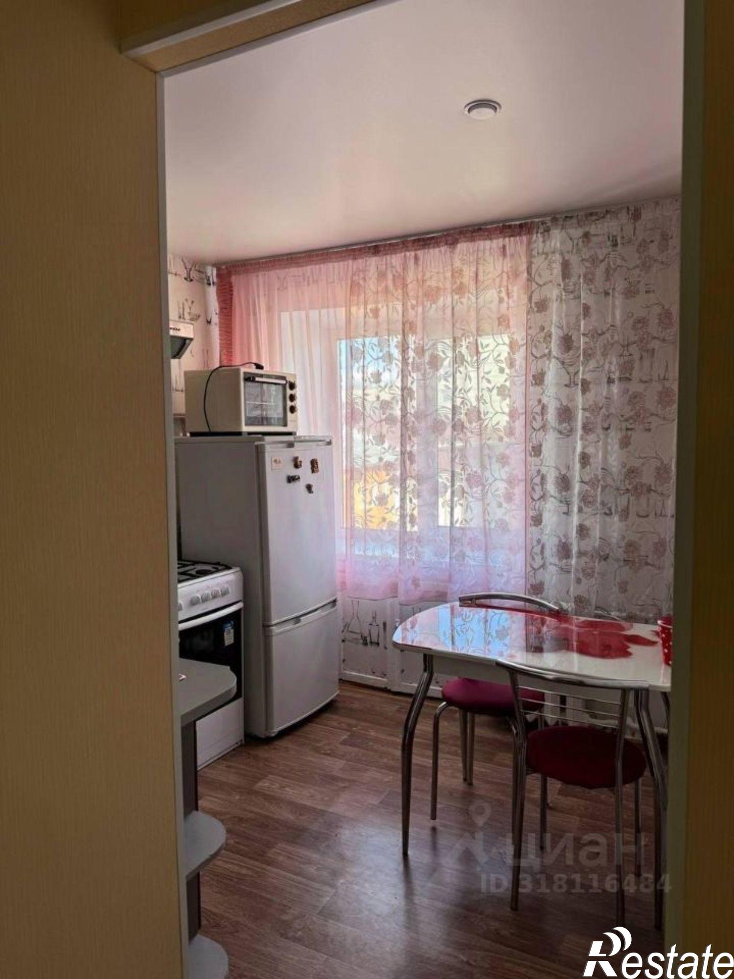 Сдать квартиру за 25 000 рублей на ул Короленко, 62