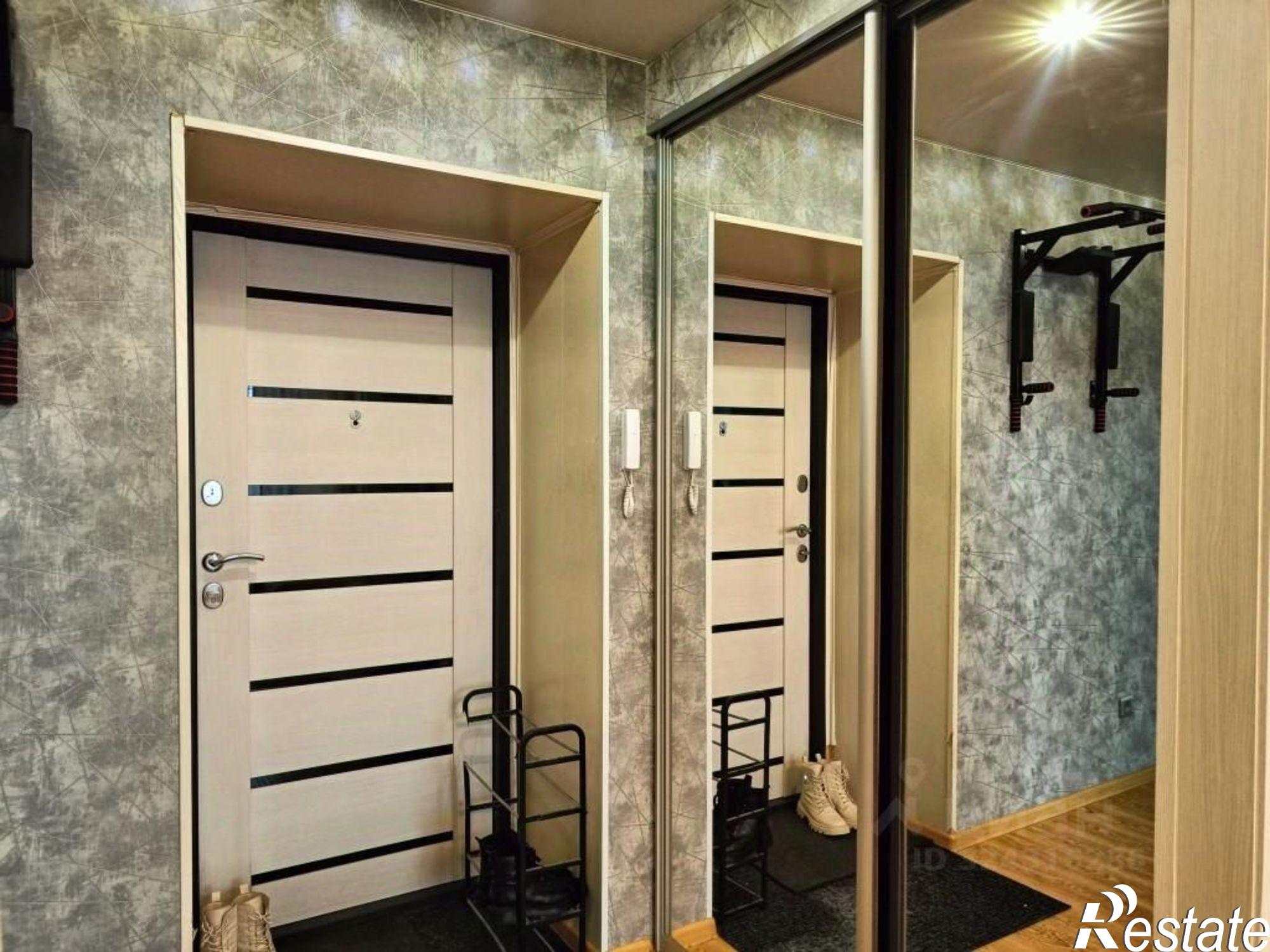 Сдать квартиру за 25 000 рублей на ул Чудненко, 92