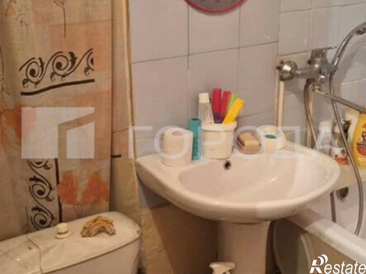 2-комн квартира пр-кт Калинина, 8а,  д. 8а