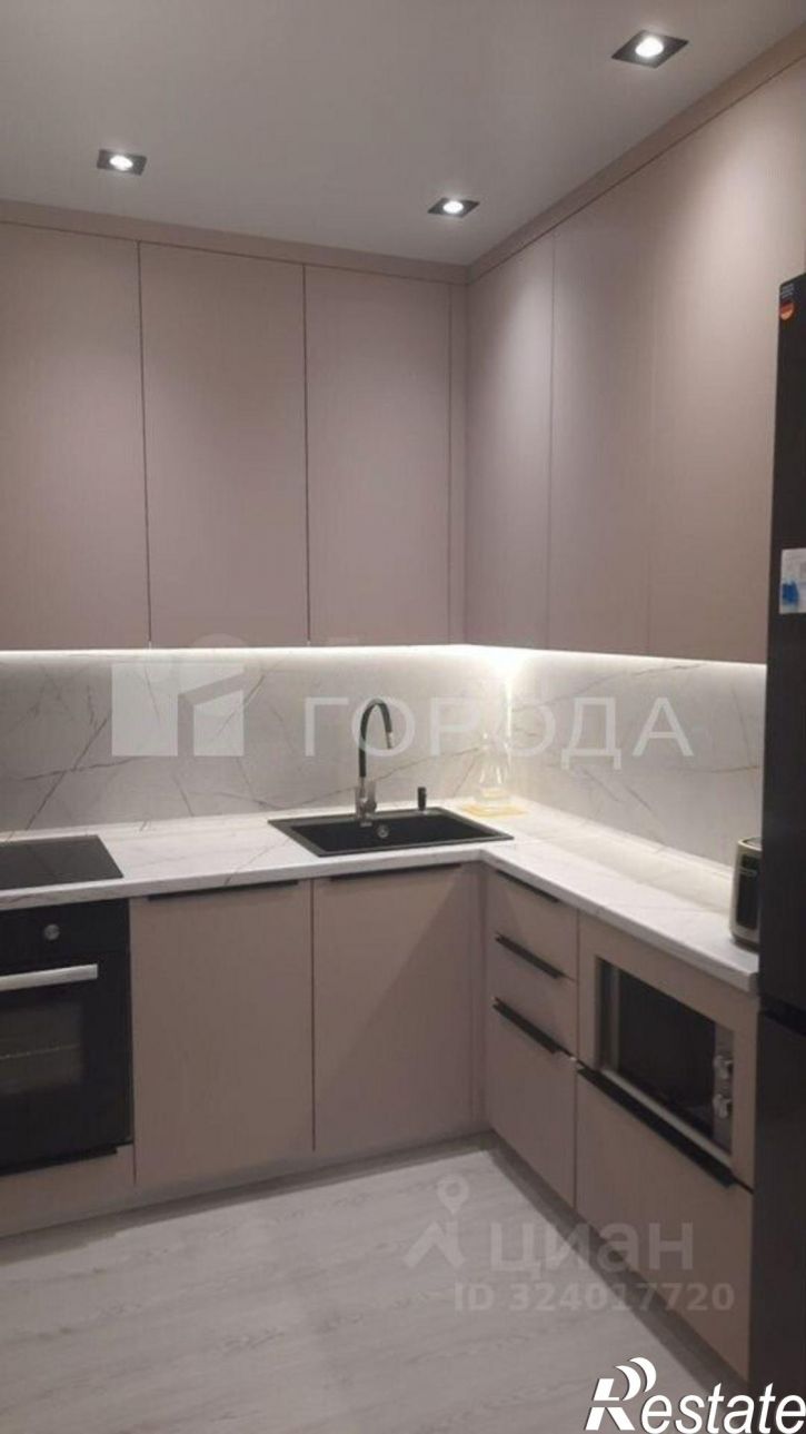 3-комн квартира ул Панфиловцев, 11,  д. 11