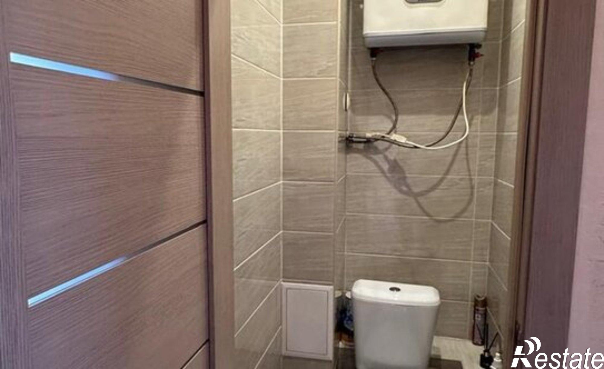 Купить квартиру за 9 400 000 рублей на ул Лазурная, 52