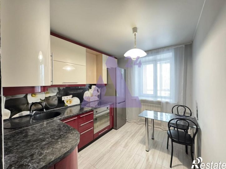 3-комн квартира улица Островского, дом 7