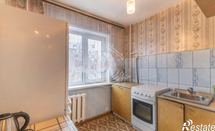 2-комн квартира ул Антона Петрова, 180,  д. 180