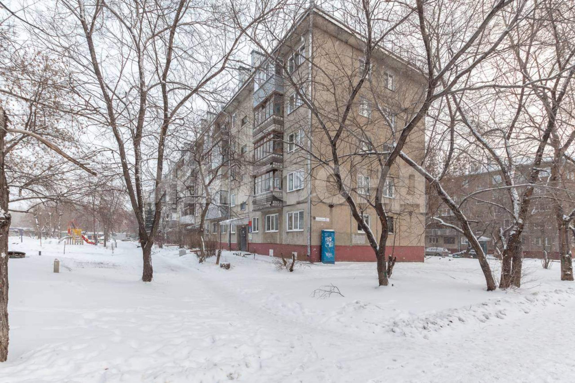 Купить квартиру за 5 600 000 рублей на Антона Петрова улица, д.152