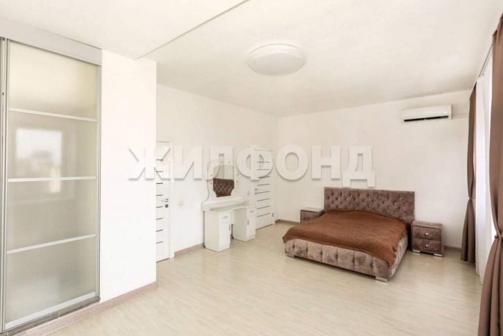 3-комн квартира Папанинцев улица, д.134