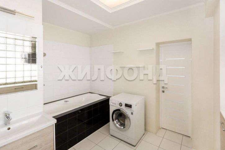 3-комн квартира Папанинцев улица, д.134