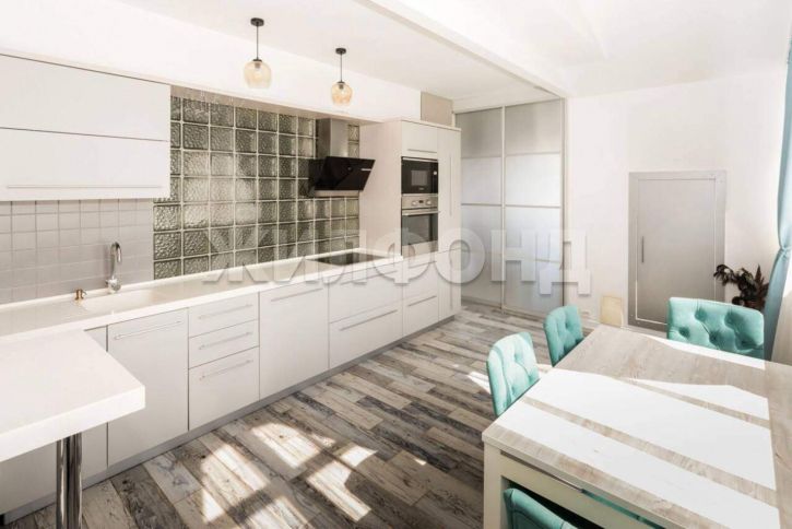 3-комн квартира Папанинцев улица, д.134