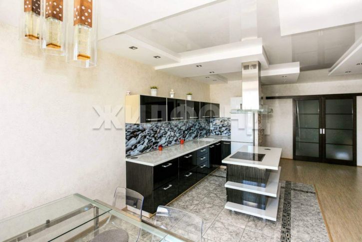 3-комн квартира Приречная улица, д.5