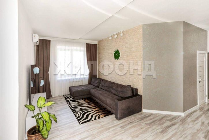 3-комн квартира Папанинцев улица, д.134